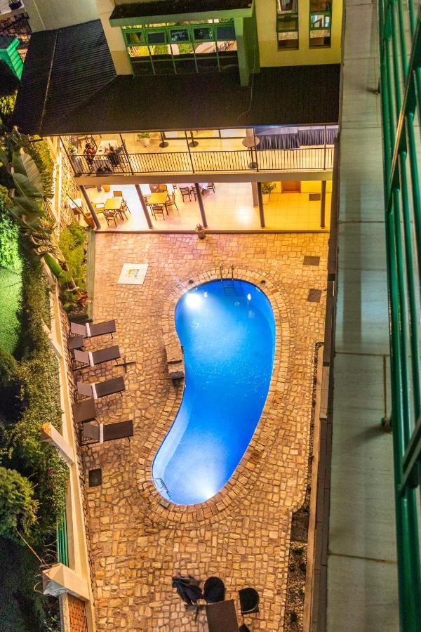 Highlands Suites Hotel And Apartments Kigali Bagian luar foto