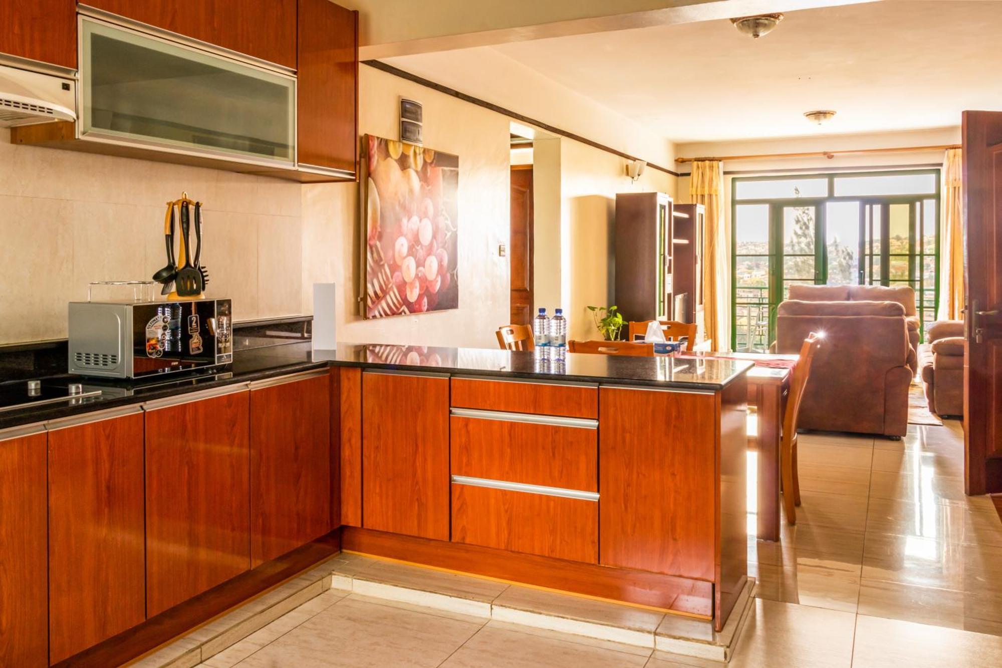 Highlands Suites Hotel And Apartments Kigali Bagian luar foto