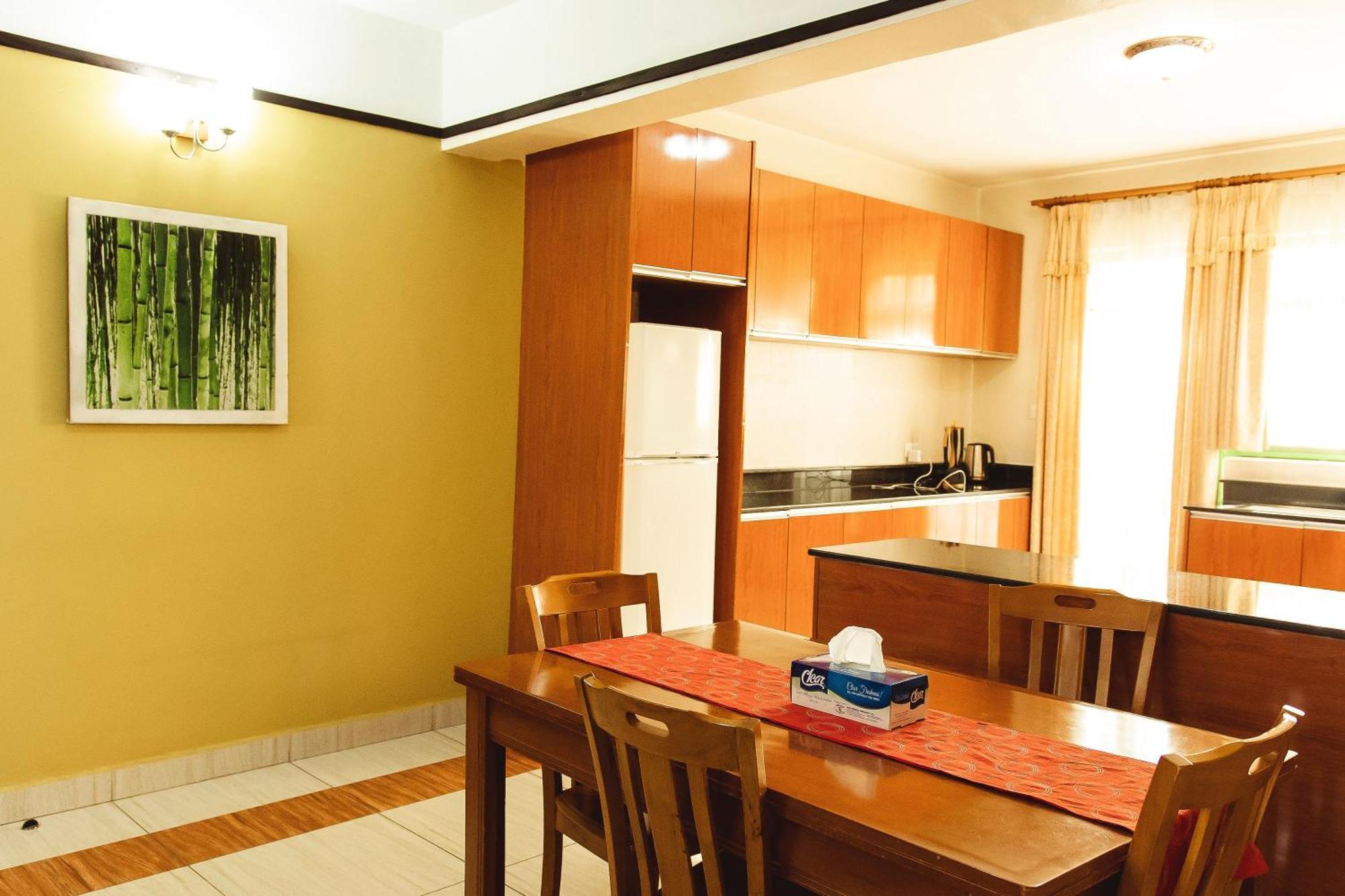 Highlands Suites Hotel And Apartments Kigali Bagian luar foto
