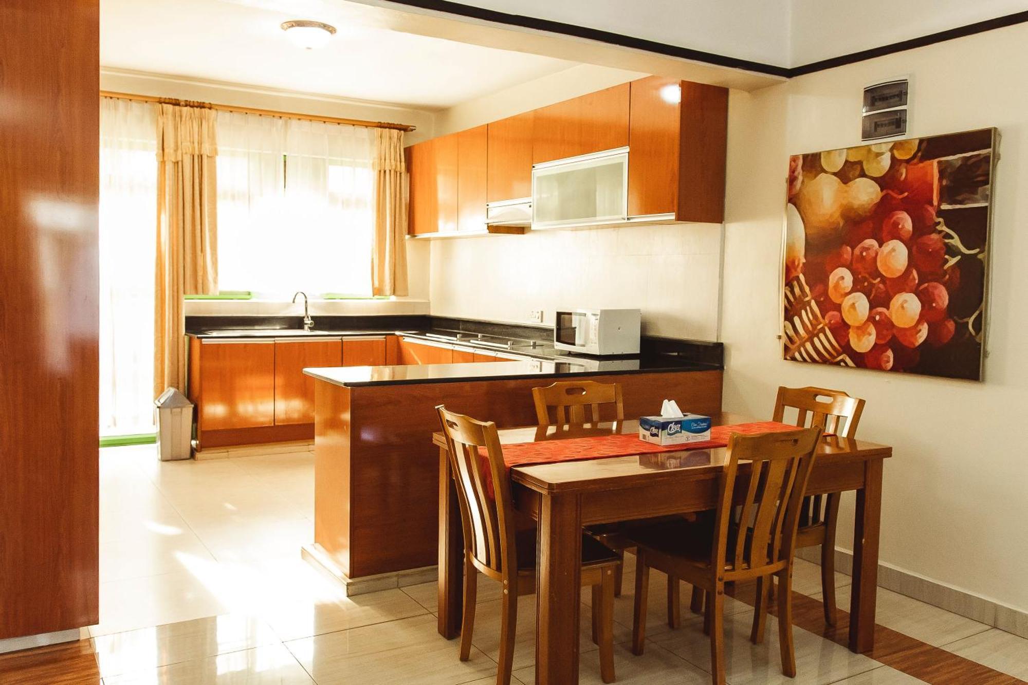 Highlands Suites Hotel And Apartments Kigali Bagian luar foto
